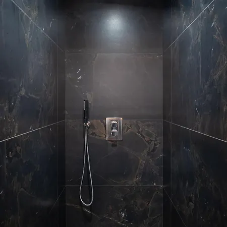 Le Grand V, De Luxe Avec Piscine Interieure