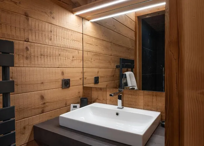 Le Grand V, De Luxe Avec Piscine Interieure Horská chata